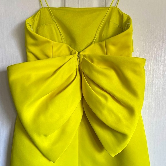 SHEIKE Women’s Amy Bow Back Dress in Citrus - Size US 4 (AU 8) - Picture 6 of 13